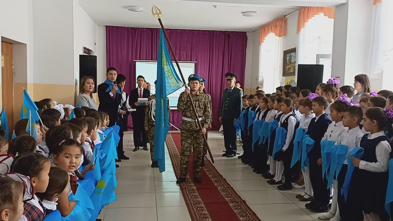 "Жас Ұлан", "Жас қыран"